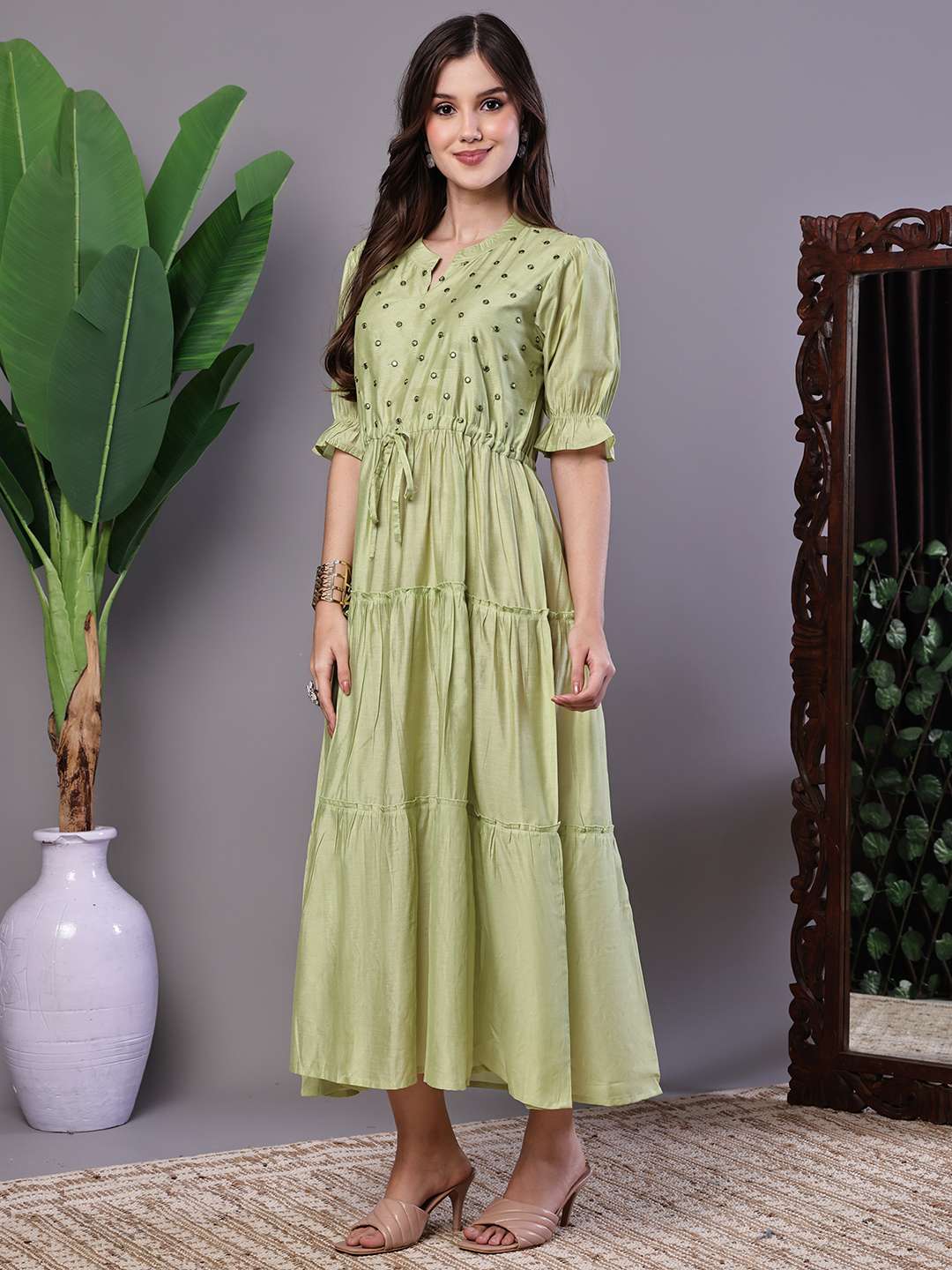 Wome’s Boho-Chic Forest Green Tiered Maxi Dress with Puff Sleeves Dresses - Image 3