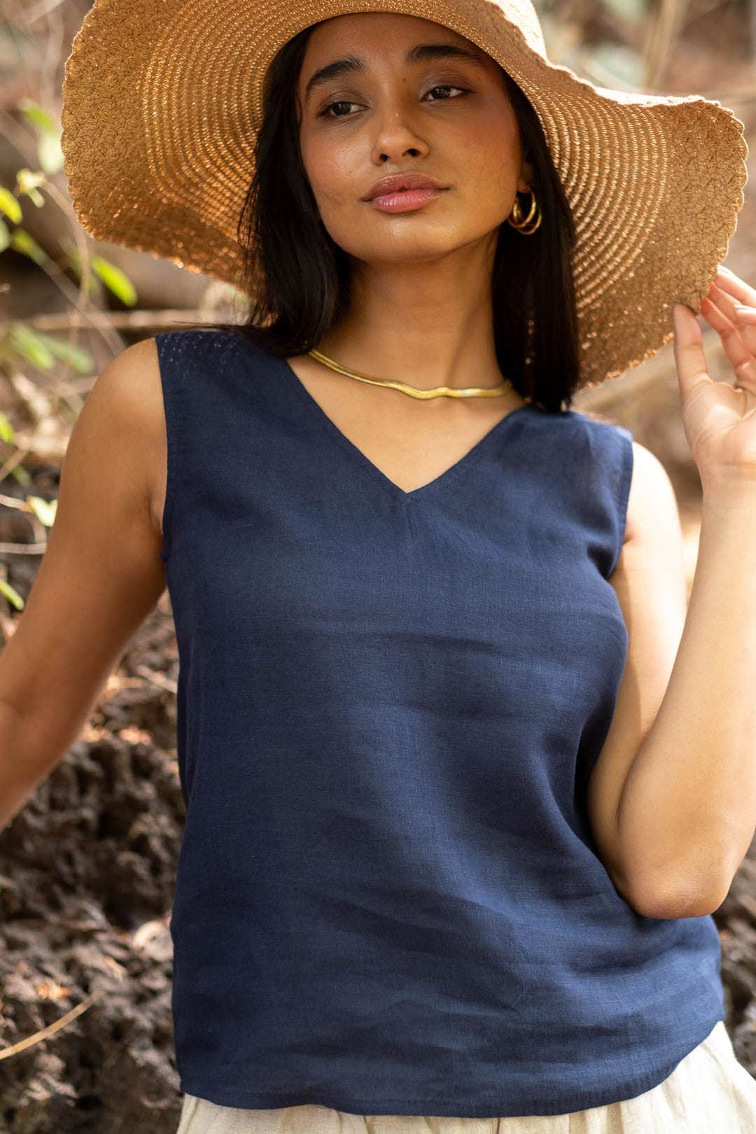 Women’s Cotton Solid V Neck Sleeveless 2 Piece Outfit Loose Tank Top and Wide Leg Palazzo Pants Sets cord set ( Navy Blue-White )
