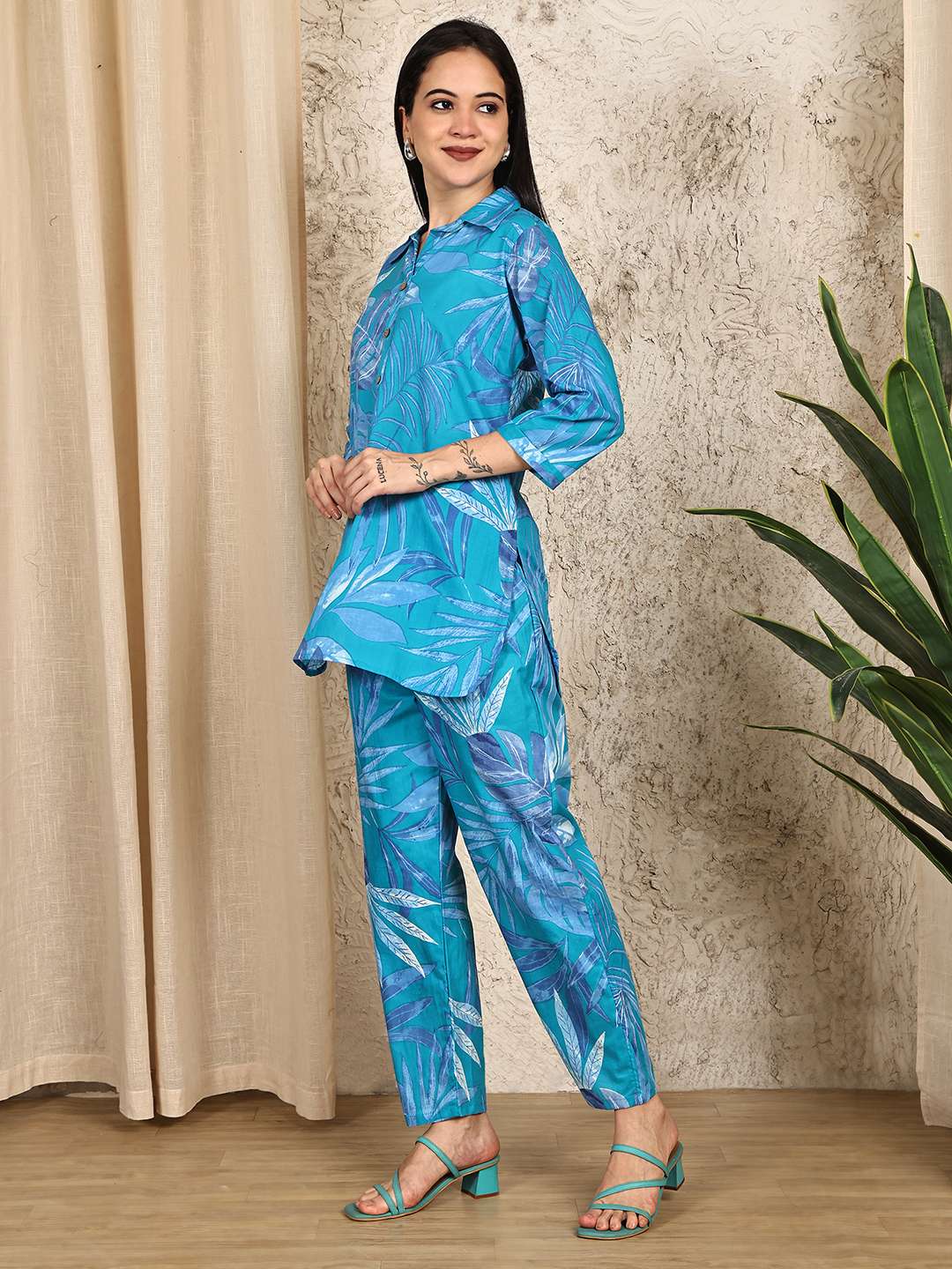 Women’s Pure Cotton Printed Collared Top and Pant Co-ord Set (Blue)