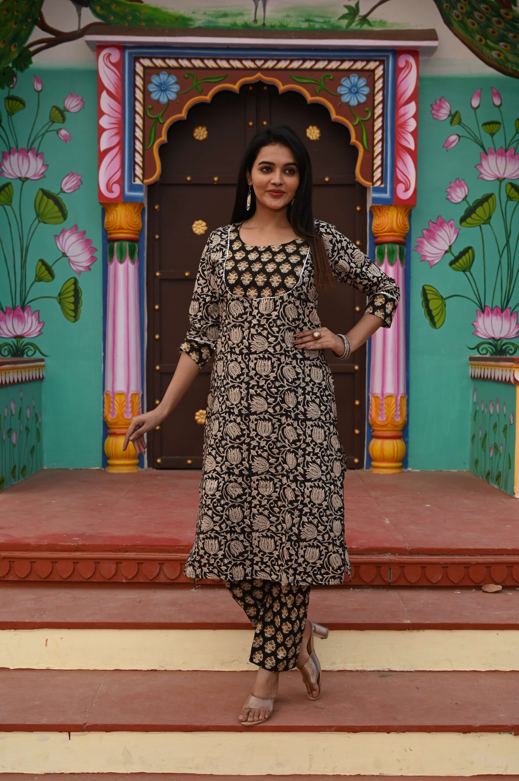 Women?s Black Cotton Kurta Set with Pants
