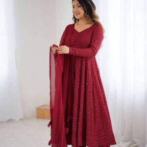 Womens Pure Romansilk Chanderi Embroidered Anarkali Kurti With Dupatta & Pant Set