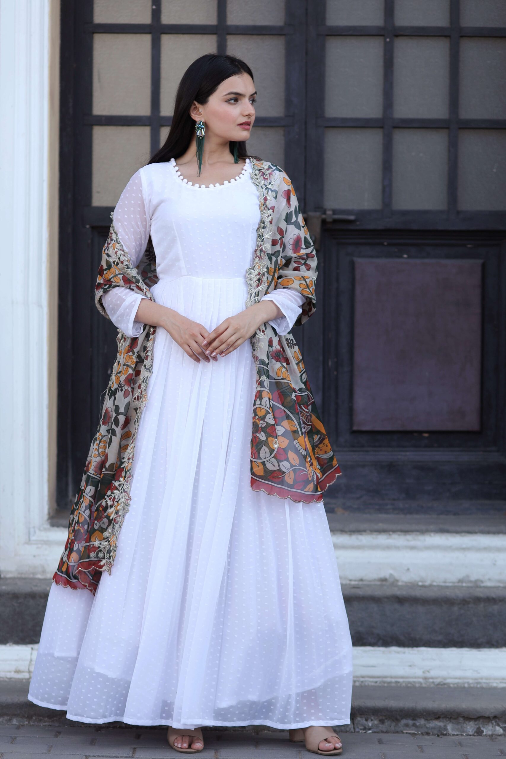Elegant Off-White Georgette Gown with Organza Dupatta ? Designer Kalamkari & Leheriya Print Ensemble