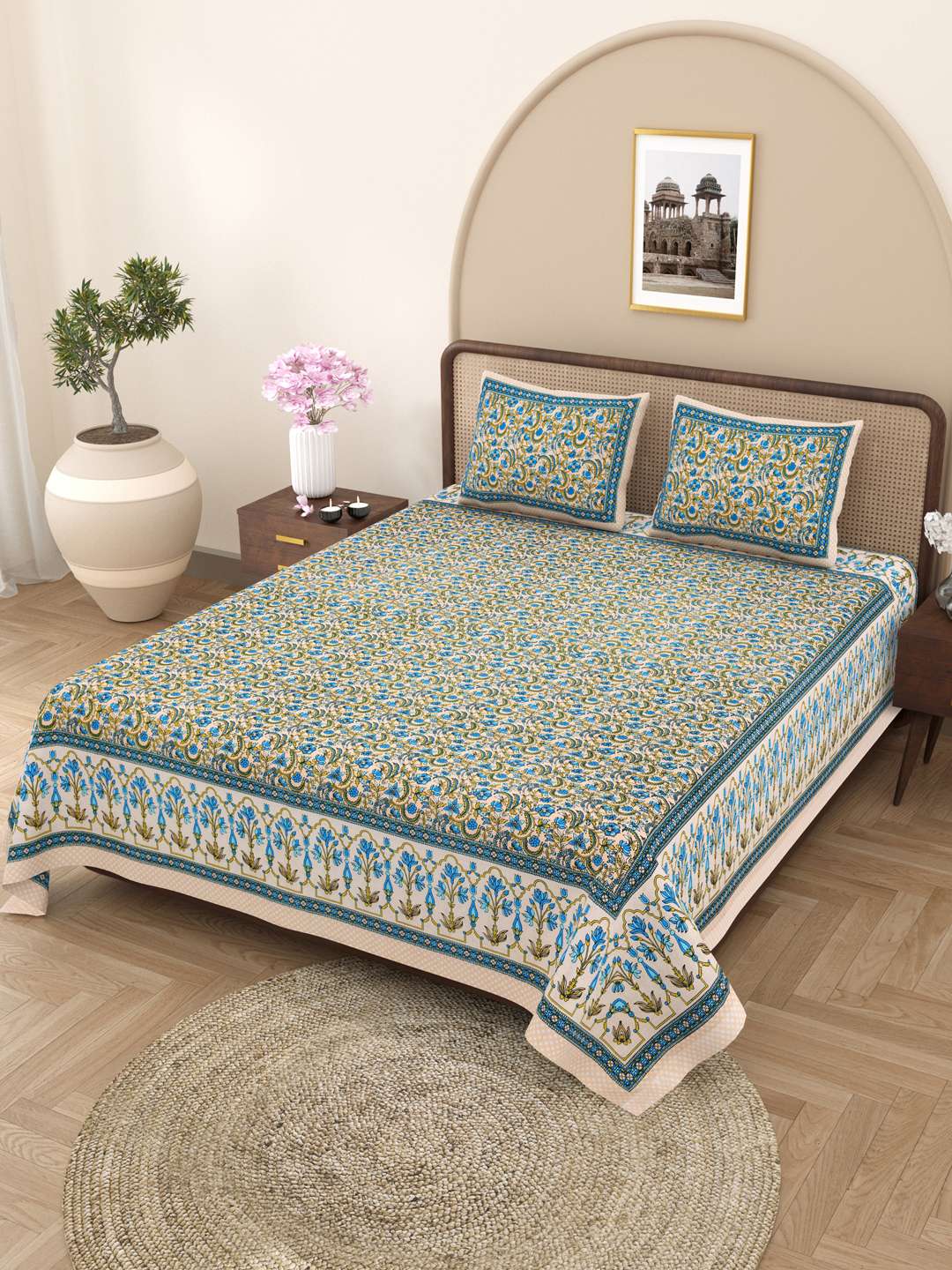100% Pure Cotton Traditional Printed Bedsheet for Double Bed King Size Bedsheet with 2 Pillow Covers