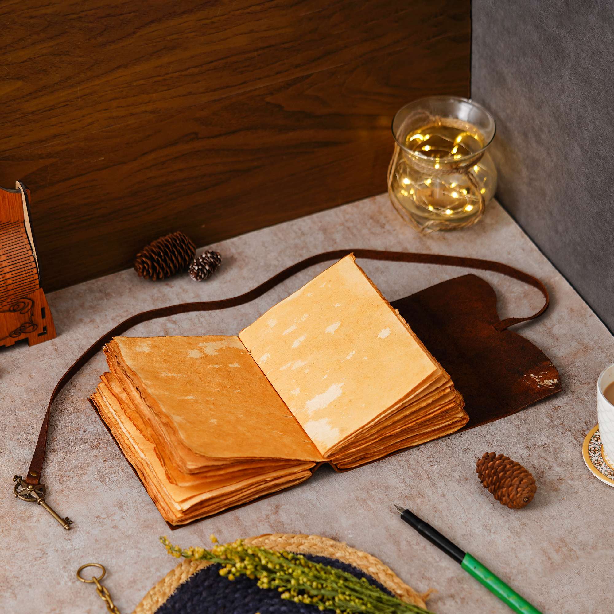 Handmade Vintage Leather Diary with Antique Lock – Model AR-LBKD1 - Image 3